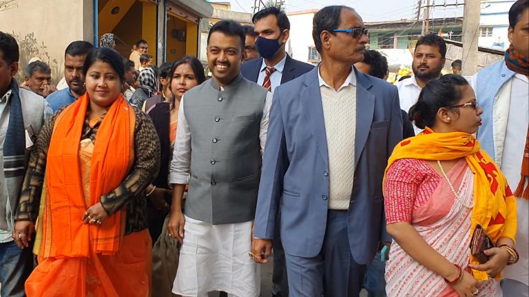 কাঁচরাপাড়ায় পালিত হল নেতাজি জয়ন্তী।