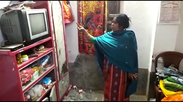 বিজেপির সম্পাদকের বাড়িতে বোমাবাজি