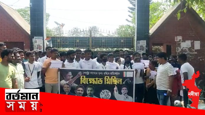 20200603_130750.00_01_12_25.Still1216