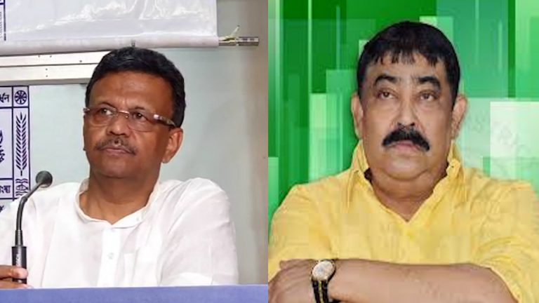 অনুব্রত মণ্ডল লাল বাতি ব্যবহার করার অধিকারী নন” জানালেন ফিরহাদ হাকিম।