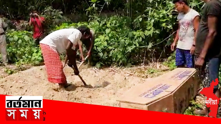 গাংনাপুরে ধর্ষণ কাণ্ডে মৃত মহিলার দেহ ময়নাতদন্তের জন্য কবর থেকে তোলা হলো