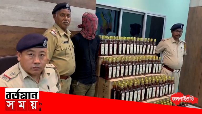 অ্যাম্বুলেন্স থেকে উদ্ধার বেআইনি মদ, ঘটনায় গ্রেপ্তার