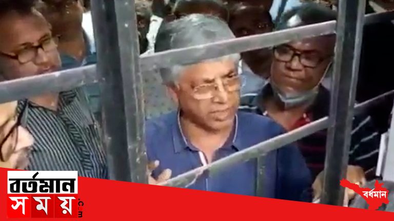 বর্ধমান বিশ্ববিদ্যালয় মেনে নিল ছাত্র-ছাত্রীদের দাবি।