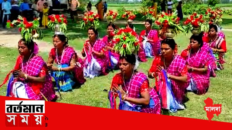 মালদায় হুল দিবসে অলচিকি ভাষায় স্কুলের দাবি মুখ্যমন্ত্রীর কাছে