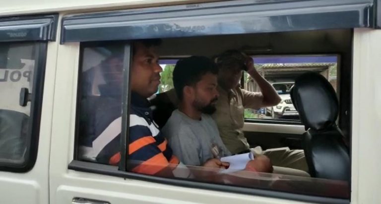 ২০গ্রাম হিরোইন সহ এক যুবকে গ্রেপ্তার করলো রূপনারায়ানপুর ফাঁড়ির পুলিশ