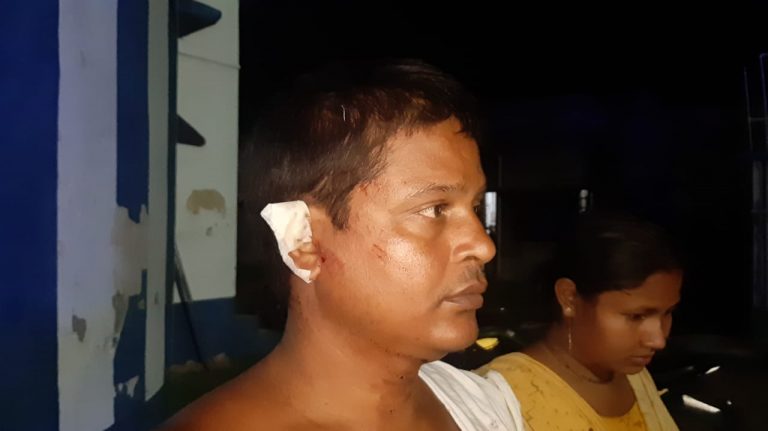 উচ্চস্বরে মাইক বাজানোর প্রতিবাদ করায় লোহার রড দিয়ে মারধরের অভিযোগ