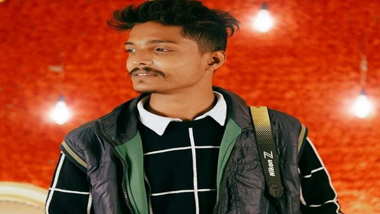 ফটোগ্রাফারের ঝুলন্ত দেহ উদ্ধার, প্রেম ঘটিত কারণে কি মৃত্যু? ধন্দে পরিবার!