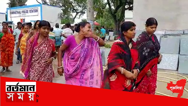 শ্রাবণের সোমবারে শিবের মাথায় জল ঢালতে গিয়ে দুর্ঘটনার কবলে পড়ে দুজনের মৃত্যু