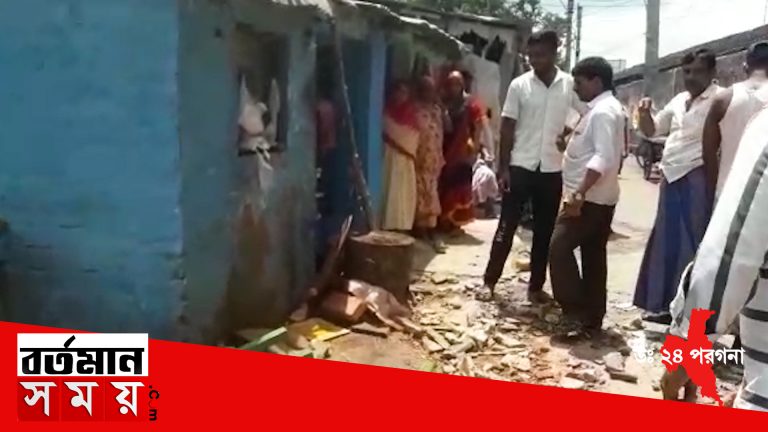 খাবারের দোকানে সিলিং ভেঙে পড়ে, আহত ২