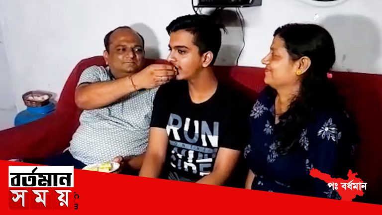 আইসিএসই পরীক্ষায় ভারতে তৃতীয় এবং রাজ্যে প্রথম রাঙ্ক করেছে অভয় সিংহানিয়া