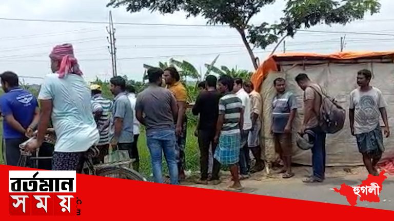 এক মহিলার অস্বাভাবিক মৃত্যু এলাকায় চাঞ্চল্য ঘটনাটি হুগলীর সিঙ্গুর থানার ভোলা গ্রামে।
