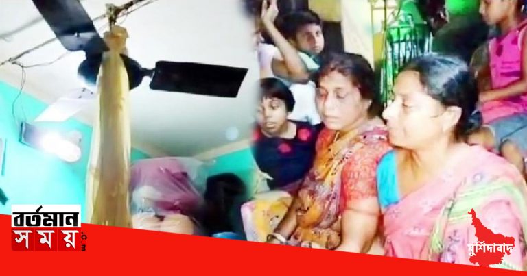 মোবাইল নিয়ে অশান্তি, মুর্শিদাবাদের বড়ঞায় আত্মহত্যা যুবতীর।