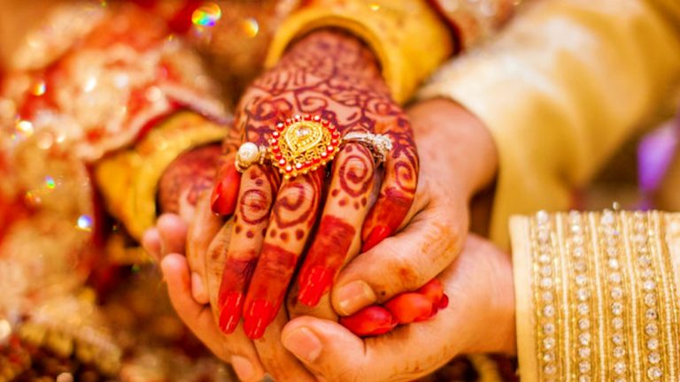 বাঁকুড়ায় প্রেমিকের সঙ্গে স্ত্রীর বিয়ে দিলেন খোদ স্বামী