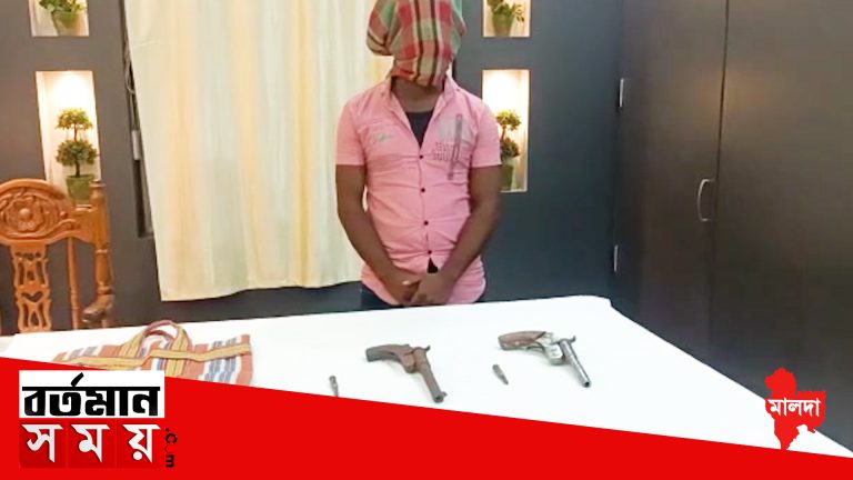 তাকে আজ জেলা আদালতে পেশ করা হয়।