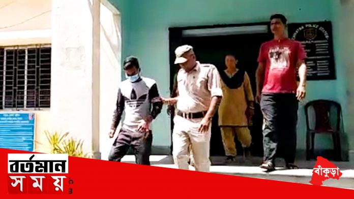 WhatsApp Video 2022-01-10 at 2.58.51 PM.00_24_17_17.Still285