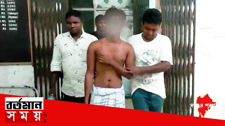 মোবাইল চোর সন্দেহ করে রাত ভোর দড়ি দিয়ে পোস্টারে বেধে মারধরের অভিযোগ