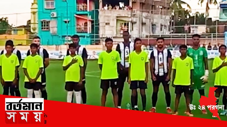 আজ নৈহাটির বঙ্কিমাঞ্জল স্টেডিয়ামে গোল্ডকাপের একটি প্রদর্শনী ম্যাচে অংশ নিয়েছিল বাংলার ২ স্বনামধন্য টিম মহামেডান স্পোর্টিং ক্লাব ও মোহনবাগান স্পোটিং ক্লাব।