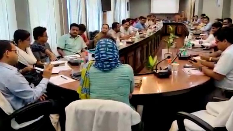 বেআইনিভাবে জমি দখলে এবারে কড়া পদক্ষেপ জেলা প্রশাসনের