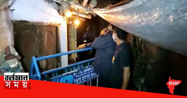 হাওড়ায় একই পরিবারের চারজনকে কুপিয়ে খুন গৃহবধূর,সঙ্গ দিলেন স্বামীও।