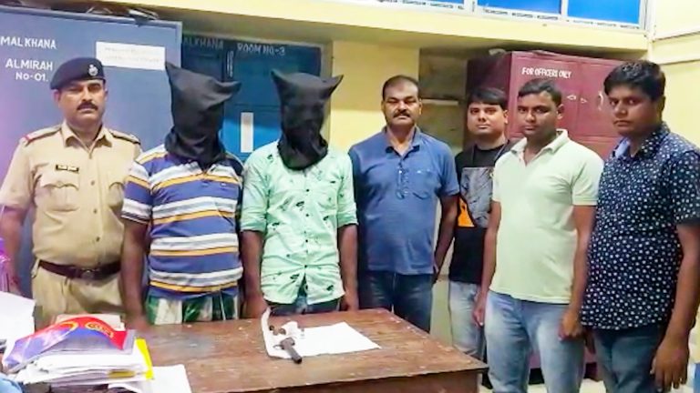 পঞ্চায়েত ভোটের আগে বাংলা-বিহার সীমান্তবর্তী এলাকা থেকে আগ্নেয়াস্ত্র সহ ধৃত দুই তৃণমূল কর্মী,