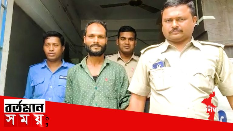 তাহেরপুরে ১৫৬০ কেজি নিষিদ্ধ বাজি আটক ১