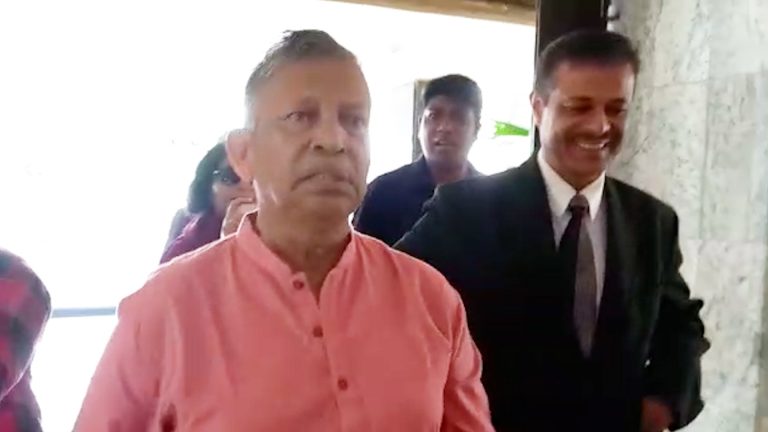 ফের ভোট পরবর্তী হিংসার মামলায় হাজিরা বেলেঘাটা বিধানসভার তৃণমূল বিধায়ক পরেশ পালের