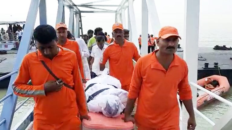 হুগলি নদীর কচুয়াখালি থেকে উদ্ধার।