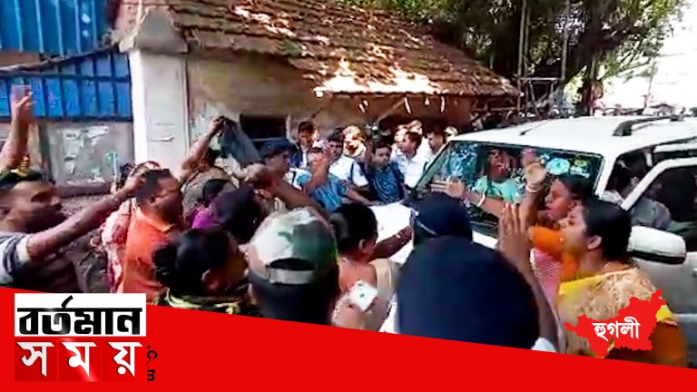 শেওড়াফুলিতে প্রিয়াঙ্কা টিব্রেওয়ালকে আটকে বিক্ষোভ তৃনমূলের।