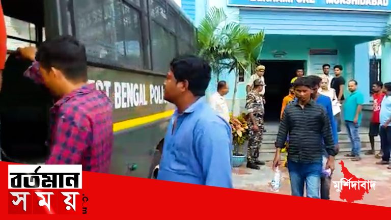 বহরমপুরে মুখ্য সাস্থ্য আধিকারিককে মারধরের ঘটনায় গ্রেফতার ১৪