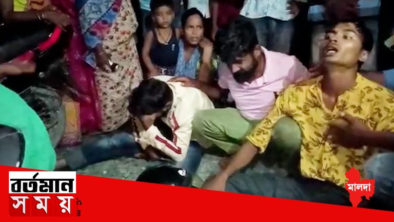 গুরতর জখম মৃত যুবকের দুই বন্ধু।