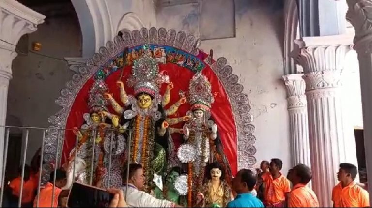 গোবরডাঙ্গা দেওয়ানজী বাড়ির পুজো।