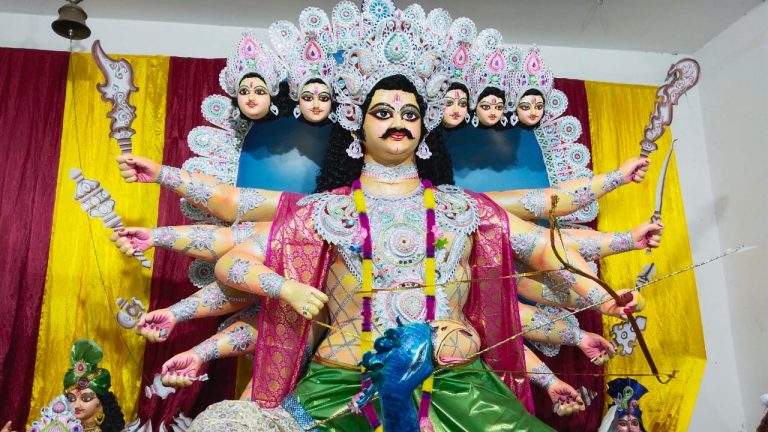 মালদহে ধুমধামের সহিত পূজিত হলেন ছয় মাথা বিশিষ্ট কার্তিক পুজো