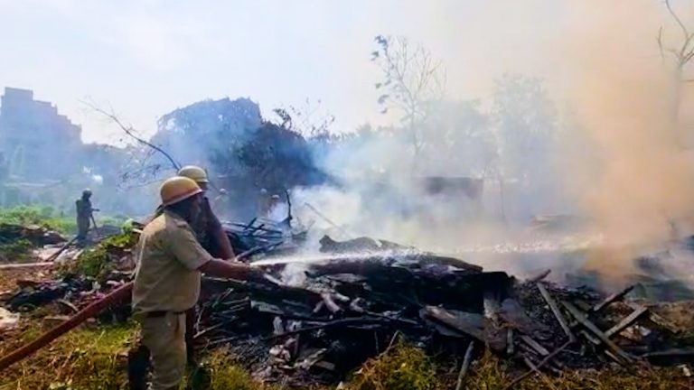 এফসিআই গোডাউনের পাশে অগ্নিকান্ড