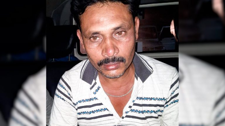 মেছো ভেরি ব্যবসার আড়ালে, অস্ত্র পাচারের ব্যবসা ?