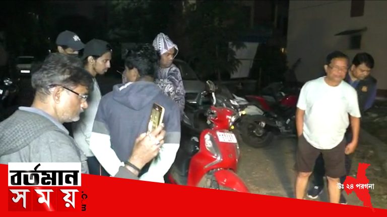 সোদপুর পিয়ারলেস নগর আবাসনের পাঁচ তলা থেকে ঝাঁপ দিয়ে আত্মহত্যার চেষ্টা এক কিশোরীর।