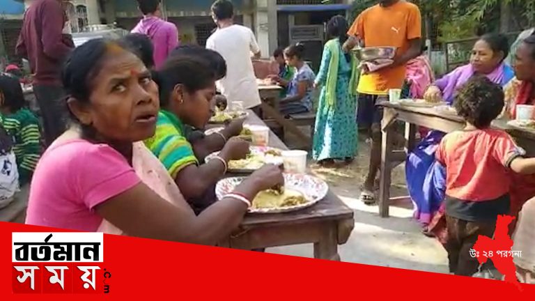 ত্রাণ শিবিরে বন্ধ হয়ে গেল স্কুলের পরীক্ষা।