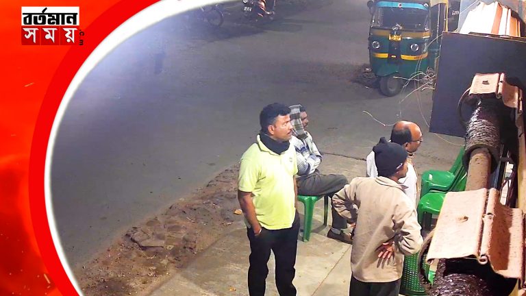 সোনার দোকানে গহনা কিনতে এসে গহনা নিয়ে চম্পট দিল এক দুষ্কৃতী।