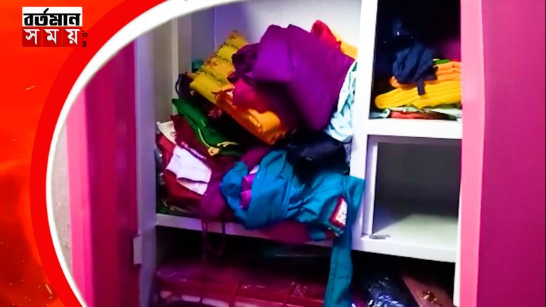 শান্তিপুরে এক ব্যাবসায়ীর বাড়িতে কয়েক লক্ষাধিক টাকা চুরির অভিযোগ উঠলো দুষ্কৃতীদের বিরুদ্ধে।