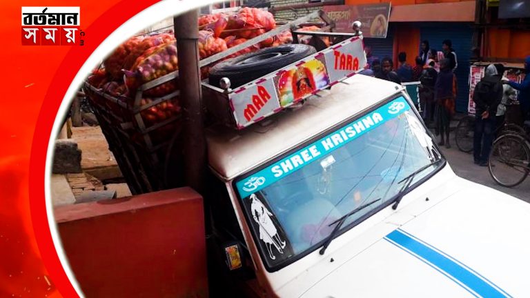 পশ্চিম মেদিনীপুরে দুর্ঘটনার কবলে এক নবম শ্রেণীর ছাত্রী।