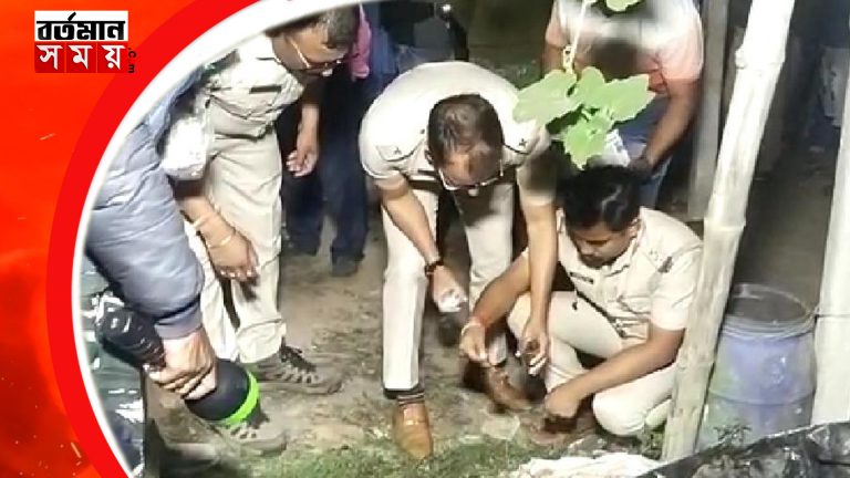 দক্ষিণ ২৪ পরগনার বিষ্ণুপুরে তৃণমূল কংগ্রেসের বুথ সভাপতি গুলিবিদ্ধ হয়ে খুন।