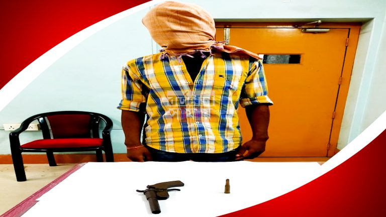মালদায় ফের আগ্নেয়াস্ত্র সহ গ্রেফতার ১ দুষ্কৃতী।