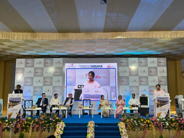 দুর্গাপুরের কাজী নজরুল ইসলাম বিমানবন্দরের নয়া কার্গো টার্মিনালের আত্মপ্রকাশ।