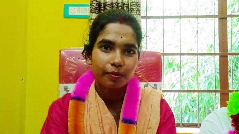 একেই বলে ভাগ্যের খেল,১০০ দিন প্রকল্পের সুপারভাইজারের মেয়ে হলেন পঞ্চায়েত প্রধান।