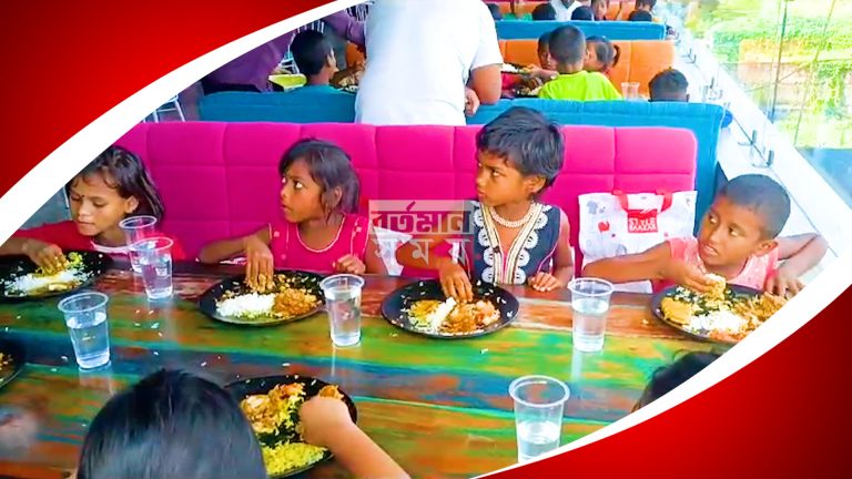 প্রান্তিক এলাকার শিশুদের সাথে নিয়ে পুজোর বাজার করলেন এক সেচ্ছাসেবী সংগঠন।