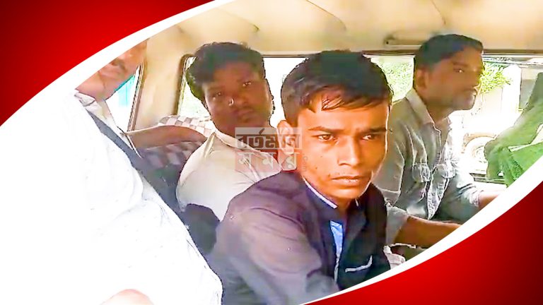 মালদায় কয়েক কেজি ব্রাউন সুগার সহ পুলিশের জালে দুই পাচারকারী।