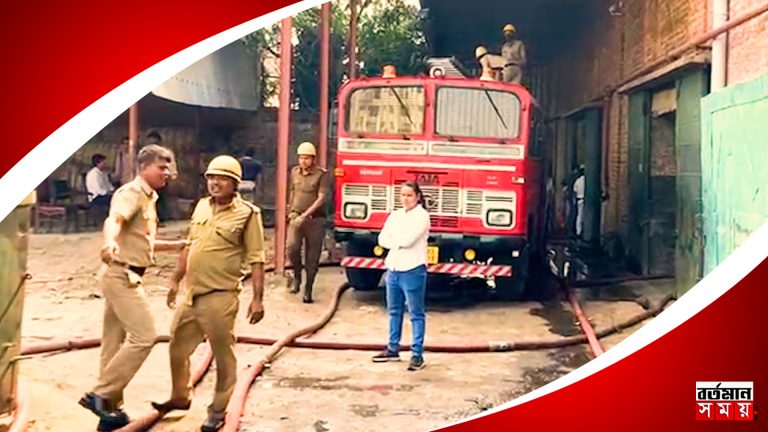 ভয়াবহ অগ্নিকান্ড জুটমিলে, ঘটনাস্থলে ১০ টি ইঞ্জিন।