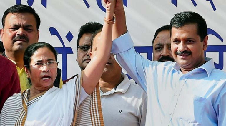 অরবিন্দ কেজরিওয়ালের অন্তর্বর্তী জামিনে খুশি মমতা বন্দ্যোপাধ্যায়।