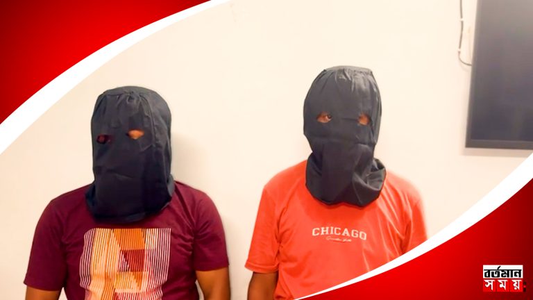 মালদায় টাকার বিনিময়ে রক্ত বিক্রির অভিযোগে গ্রেফতার দুই ব্যক্তি।