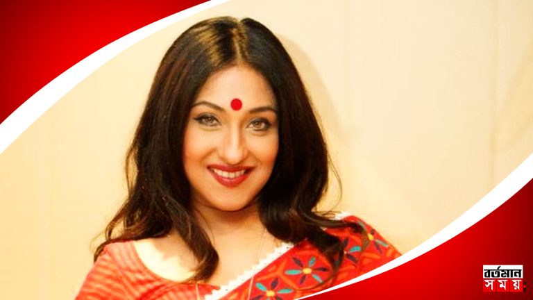 ‘ঋতুপর্ণাকে গো ব্যাক স্লোগান’ আরজি করের প্রতিবাদের মাঝে অভিনেত্রীকে ঘিরে বিক্ষোভ।
