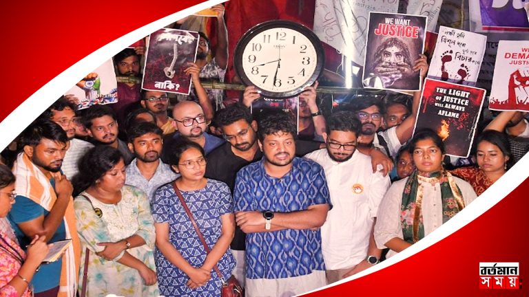 জুনিয়রদের সঙ্গে ২৪ ঘণ্টার জন্য অনশনে যোগ সিনিয়র চিকিৎসকদের।